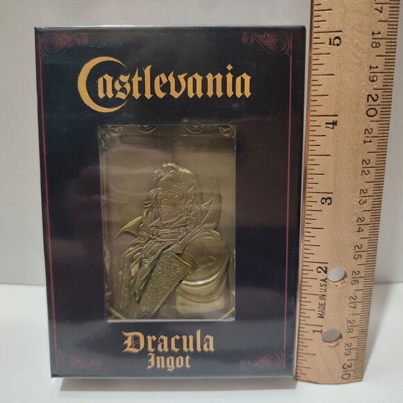 Castlevenia Dracula Limited Edition Metal Figurine Official Collectible - Picture 3 of 3